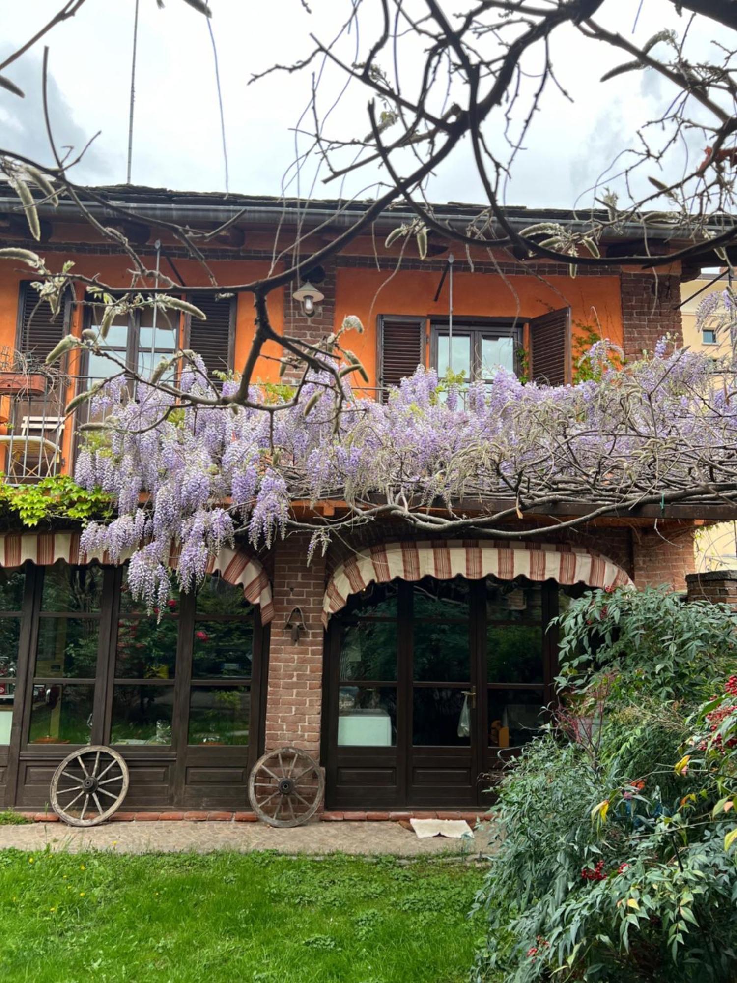 La Casa Arancione Hotel Boves Exterior photo