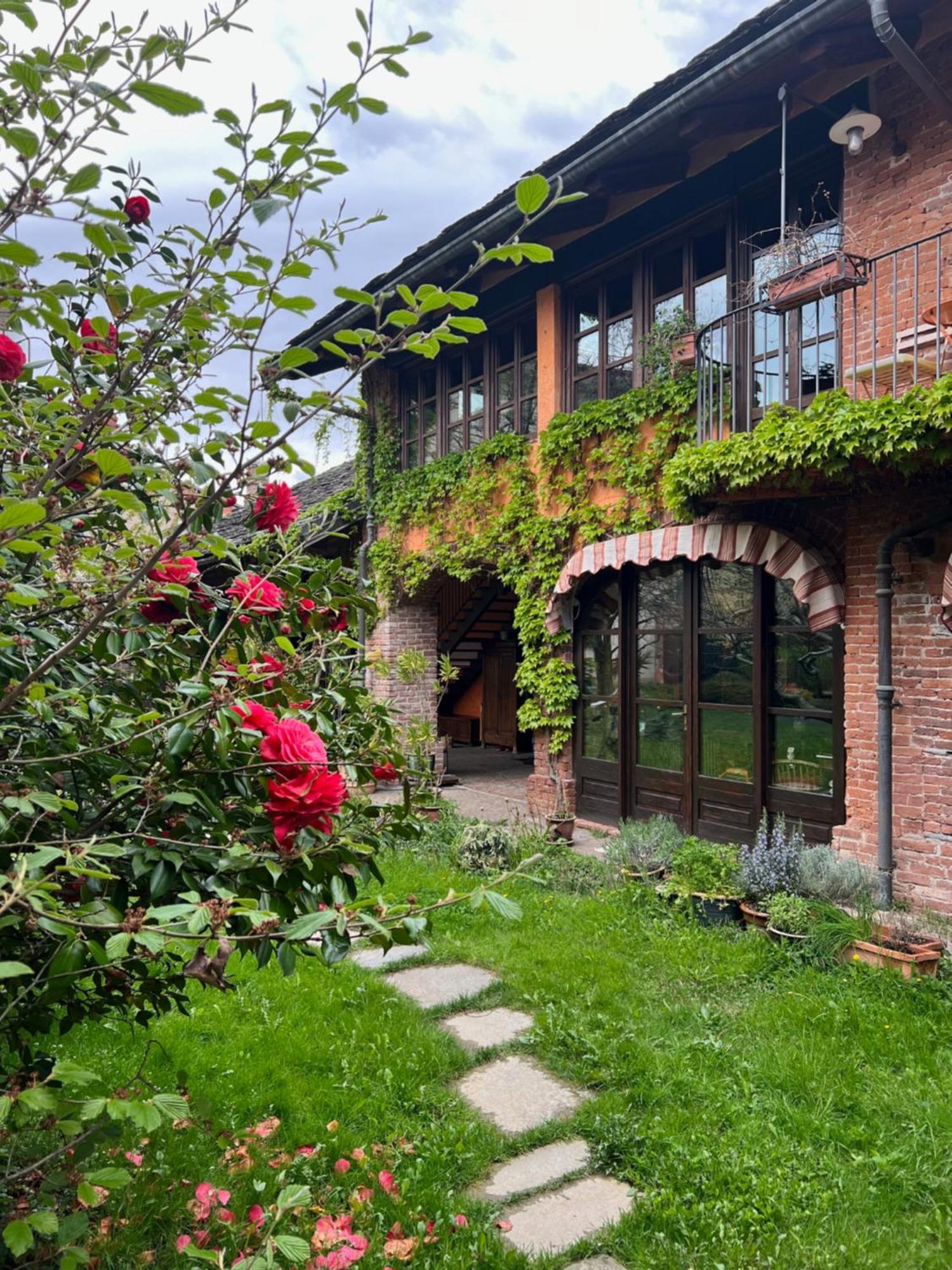La Casa Arancione Hotel Boves Exterior photo